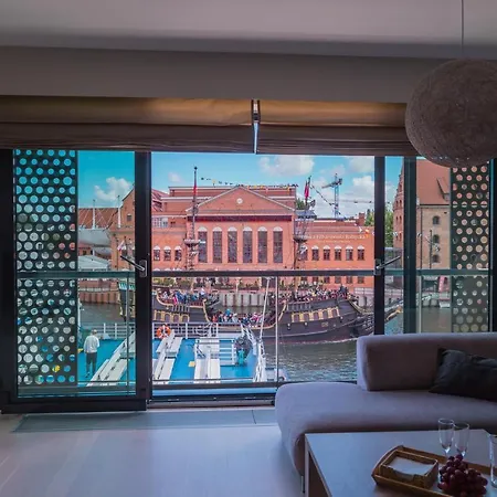 Ms Symfonia Apartment